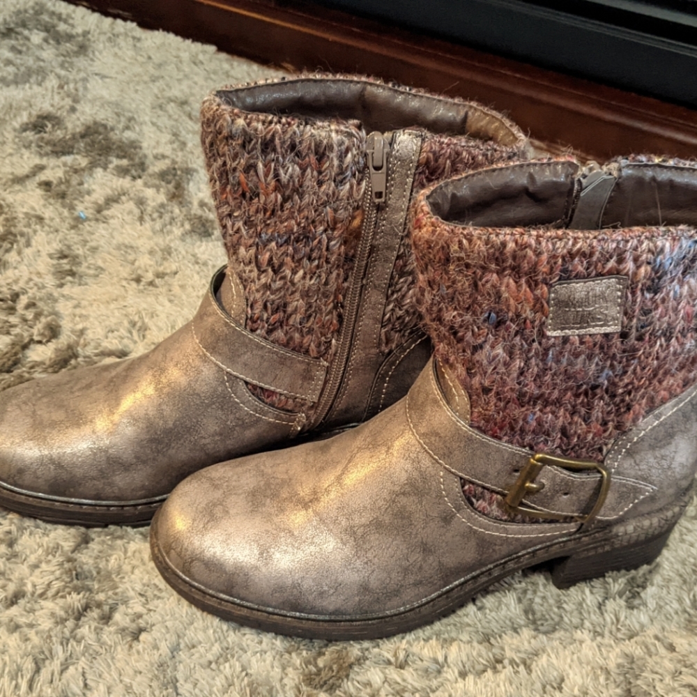 Muk Luks Booties